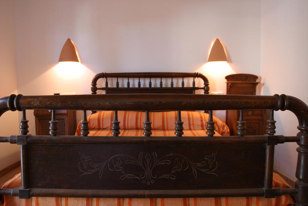 Albergue La Pergola Es Pujols Habitación foto