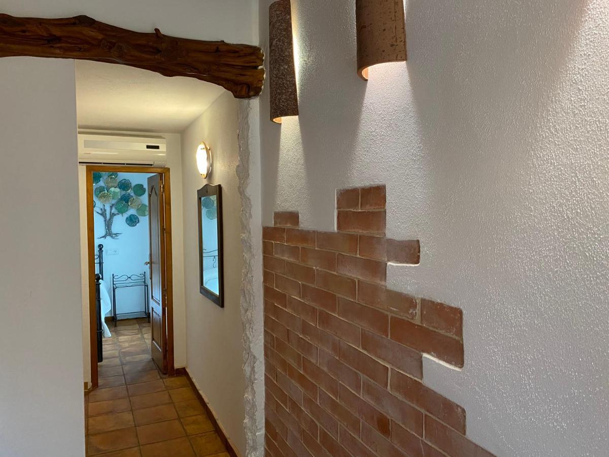 Albergue La Pergola Es Pujols Exterior foto